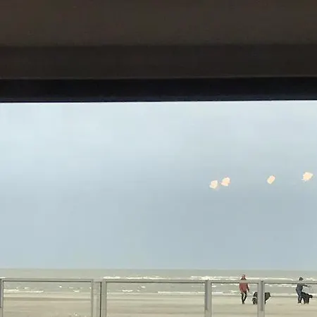 Appartement Ruim Centrum Heist En Zeezicht Knokke-Heist